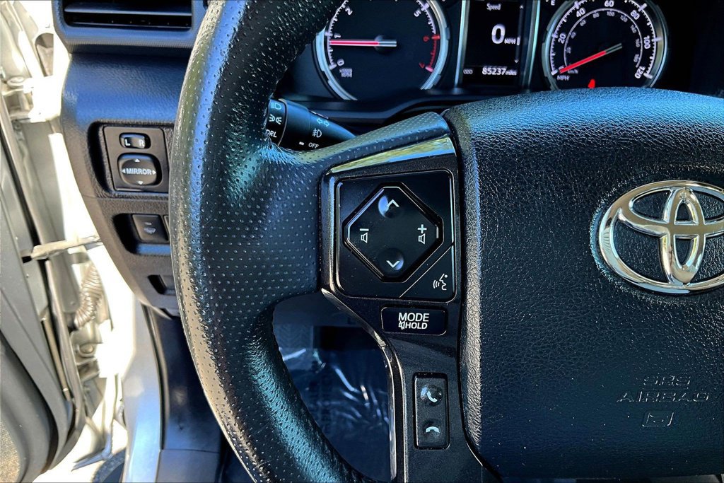 Used 2021 Toyota 4Runner TRD Off-Road AWD/4WD image 13