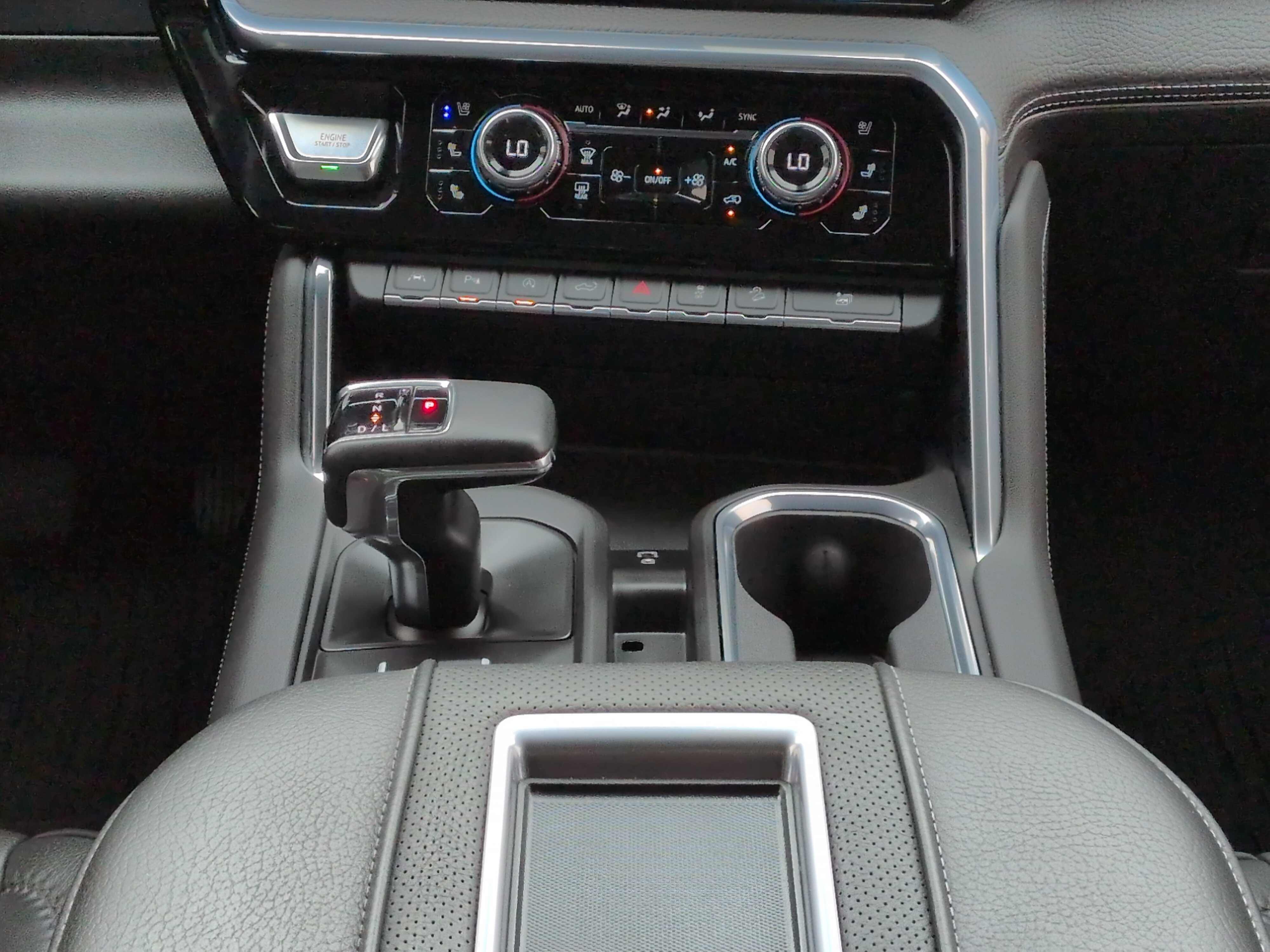 Used 2022 GMC Sierra 1500 Denali AWD/4WD image 17