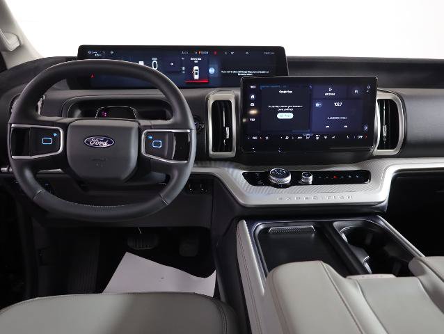 Certified 2025 Ford Expedition Active AWD/4WD image 14
