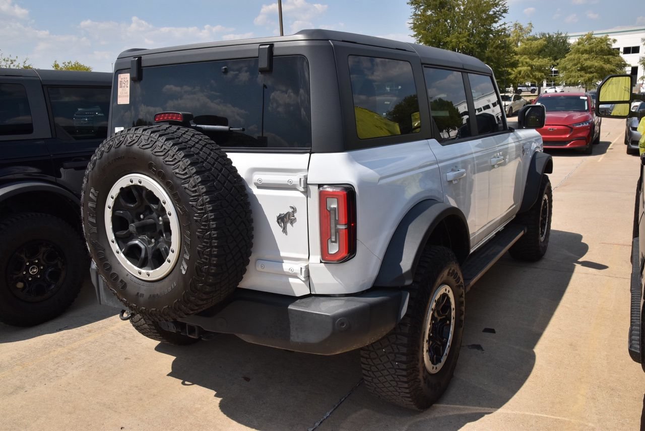 Certified 2023 Ford Bronco Outer Banks w/ Sasquatch Package AWD/4WD image 5