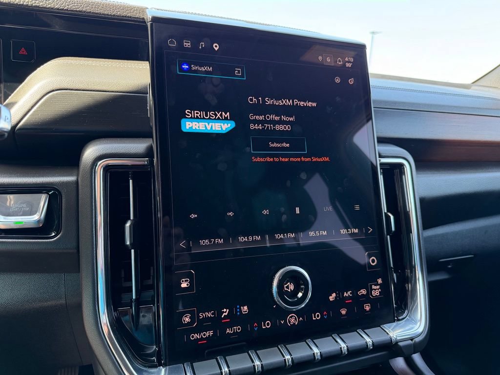 Used 2025 GMC Yukon Denali AWD/4WD image 33
