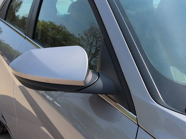 Used 2025 Hyundai Elantra SEL image 13