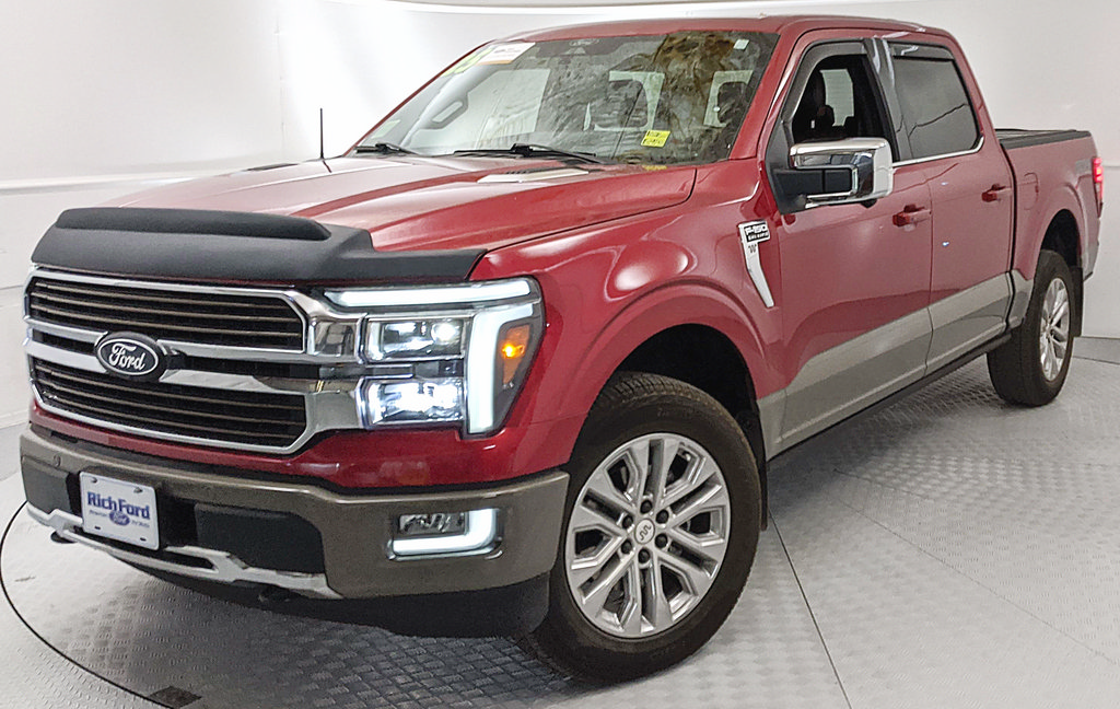 Certified 2025 Ford F150 King Ranch w/ FX4 Off-Road Package AWD/4WD image 6