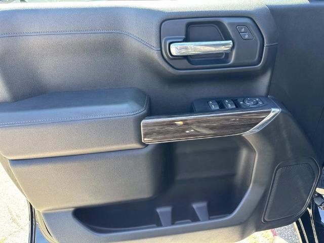 Used 2022 Chevrolet Silverado 1500 LT Trail Boss w/ LPO, Dark Essentials Package image 13