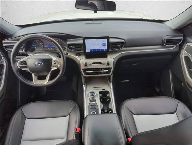 Certified 2023 Ford Explorer XLT w/ Equipment Group 202A AWD/4WD image 17