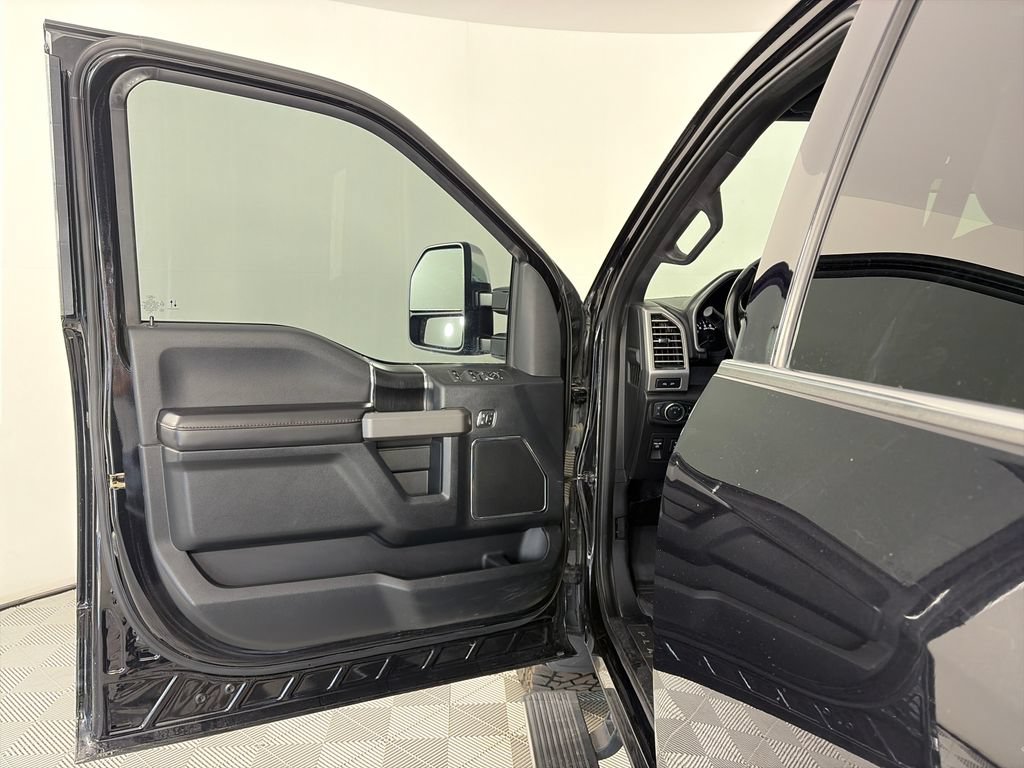 Certified 2020 Ford F150 Platinum w/ Equipment Group 701A Luxury AWD/4WD image 10