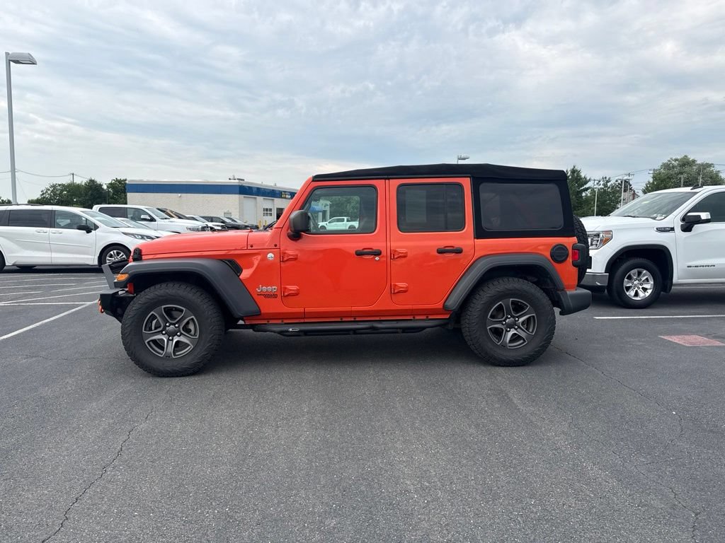Used 2018 Jeep Wrangler Unlimited Sport S AWD/4WD image 3