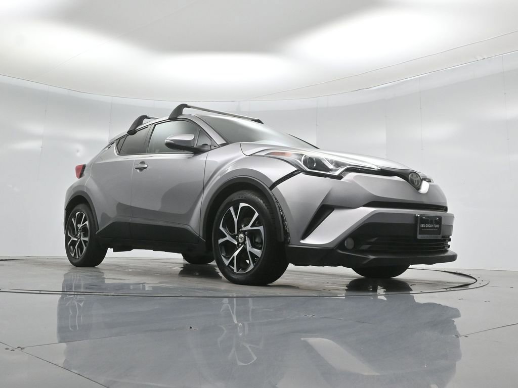 Used 2018 Toyota C-HR XLE image 44
