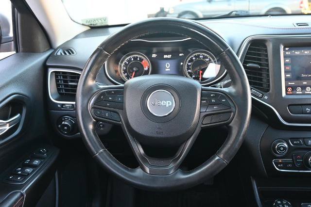 Used 2019 Jeep Cherokee Trailhawk w/ Comfort/Convenience Group AWD/4WD image 30