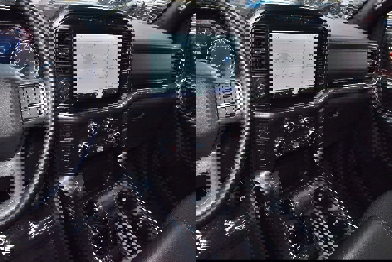 Certified 2022 Ford F150 XLT w/ Equipment Group 302A High image 28