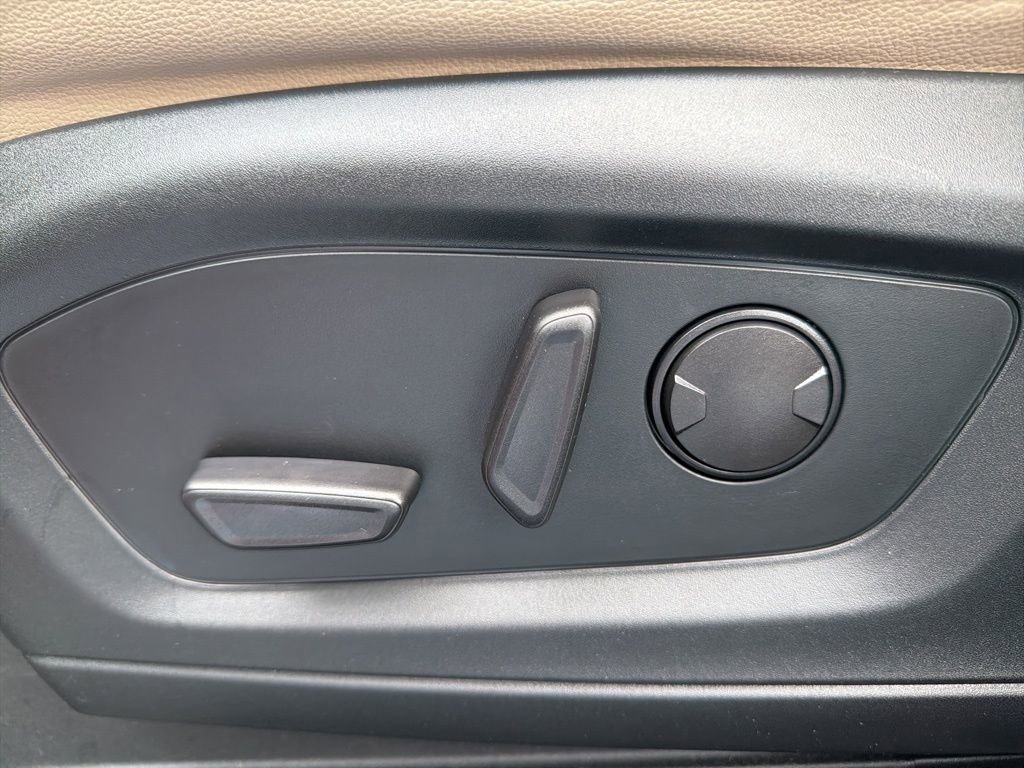 Certified 2022 Ford Explorer Limited w/ Equipment Group 301A image 23