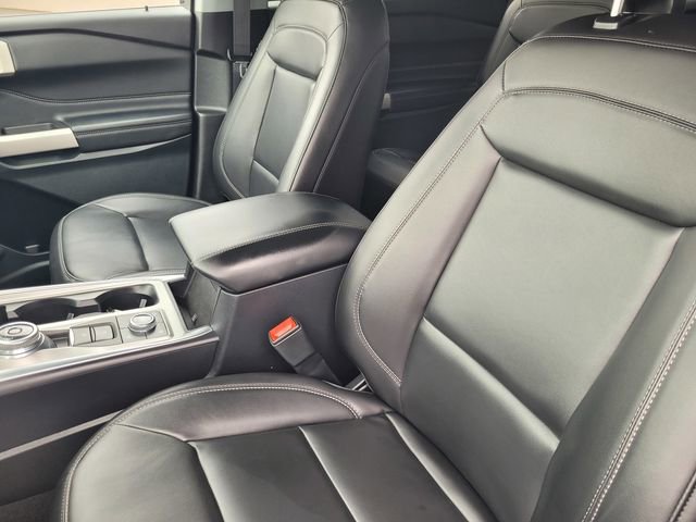 Certified 2023 Ford Explorer XLT w/ Equipment Group 202A AWD/4WD image 11