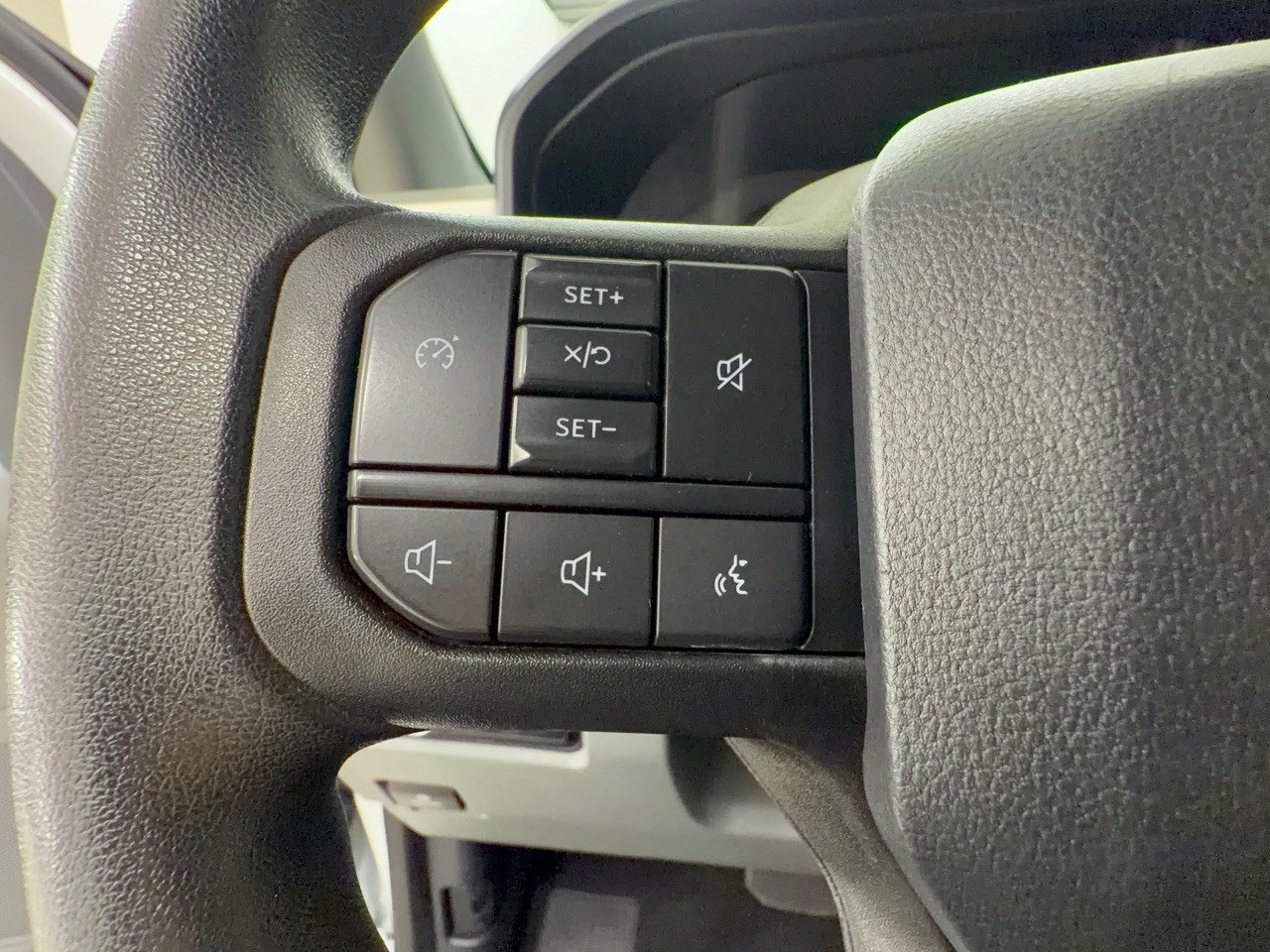 Certified 2025 Ford F350 XLT w/ FX4 Off-Road Package AWD/4WD image 18