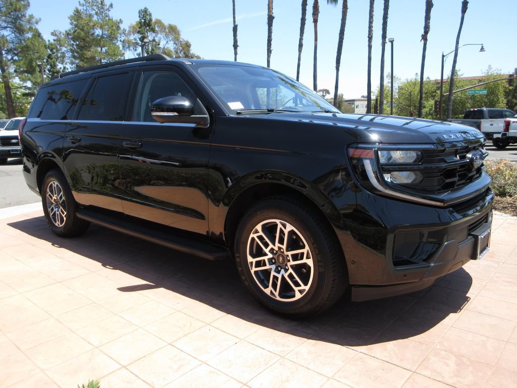 Certified 2025 Ford Expedition Max Active RWD image 6