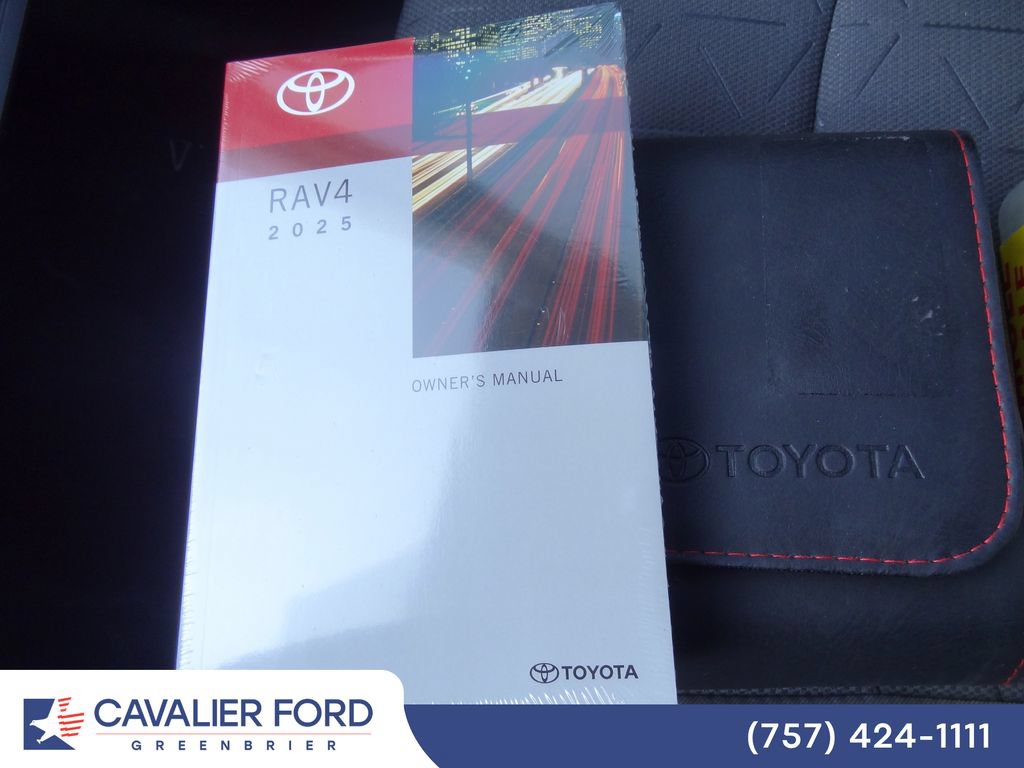 Used 2025 Toyota RAV4 XLE w/ Convenience Package AWD/4WD image 29