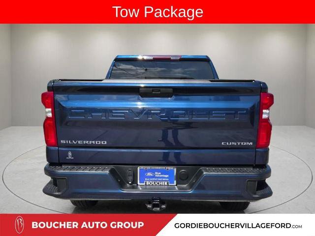 Used 2020 Chevrolet Silverado 1500 Custom w/ Custom Value Package AWD/4WD image 6