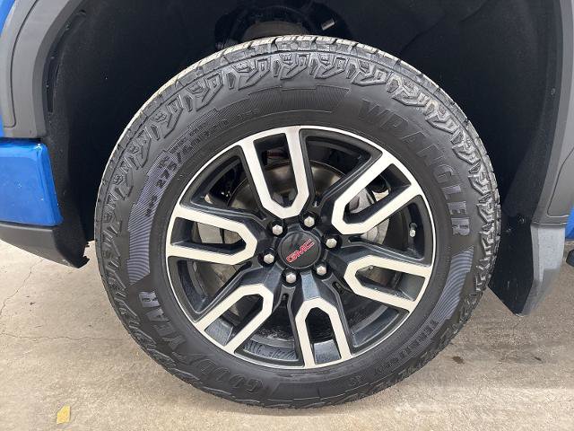 Used 2022 GMC Sierra 1500 AT4 w/ AT4 Premium Package AWD/4WD image 11