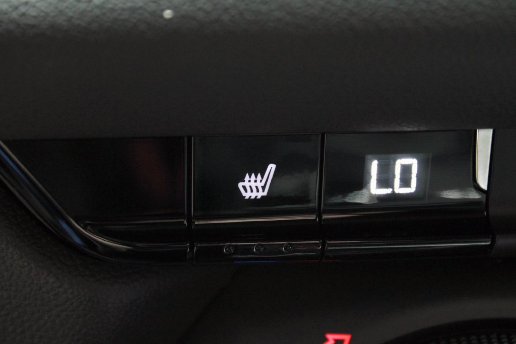 Used 2024 Chevrolet Blazer LT w/ LPO, Floor Liner Package FWD image 4