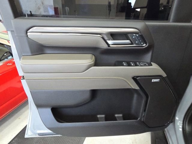 Used 2024 Chevrolet Silverado 2500 ZR2 w/ Technology Package image 30