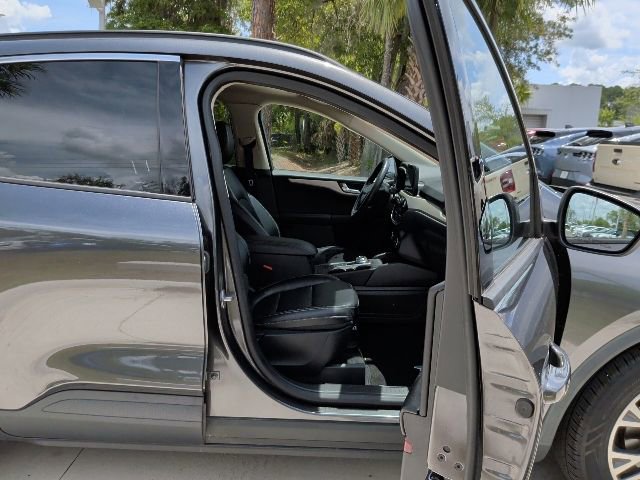 Certified 2020 Ford Escape SEL FWD image 15
