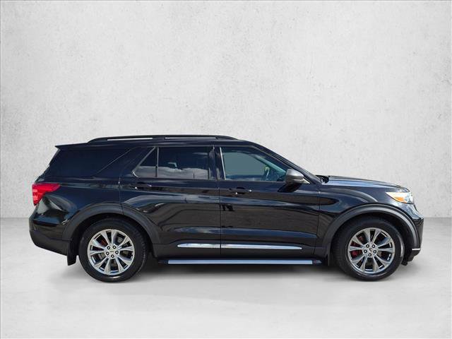 Certified 2020 Ford Explorer XLT w/ Equipment Group 202A RWD image 4