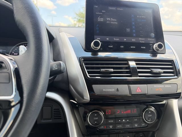 Used 2022 Mitsubishi Eclipse Cross SEL AWD/4WD image 31