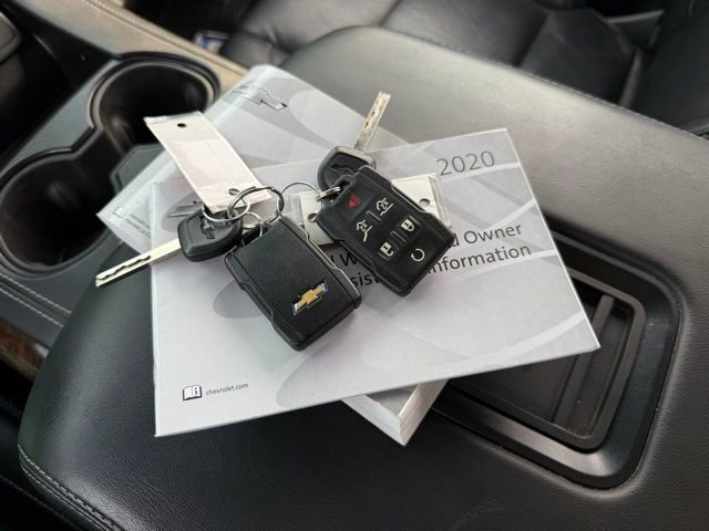 Used 2020 Chevrolet Suburban LT AWD/4WD image 4