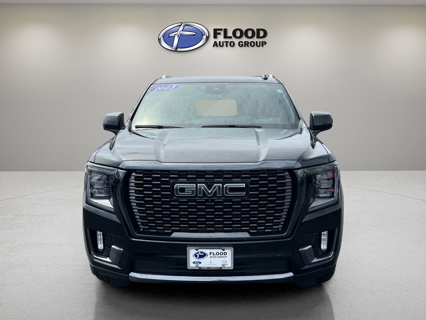 Used 2023 GMC Yukon XL Denali Ultimate image 2