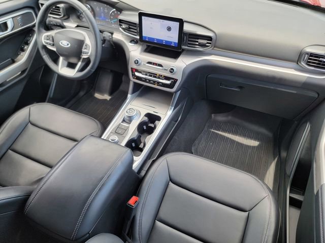 Certified 2023 Ford Explorer XLT w/ Equipment Group 202A AWD/4WD image 40