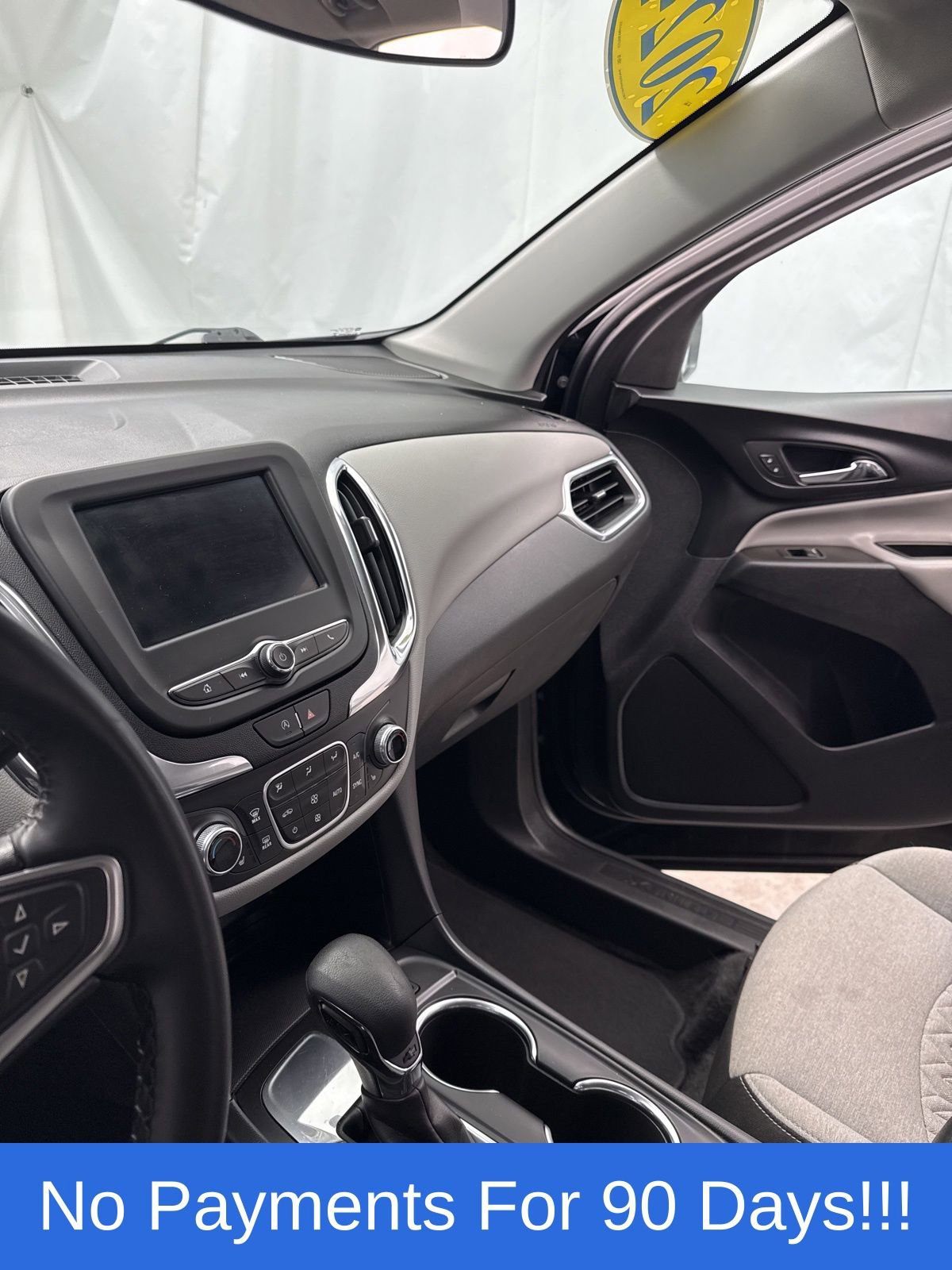 Used 2024 Chevrolet Equinox LT FWD image 23
