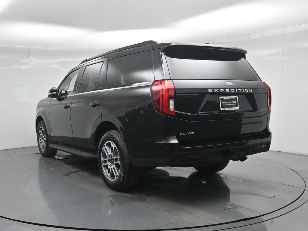 Certified 2025 Ford Expedition Active image 18