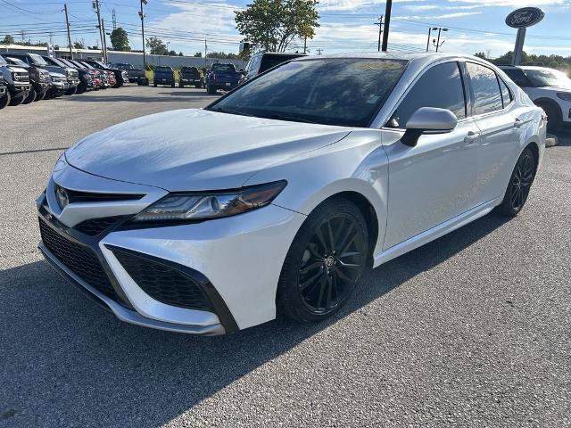 Used 2022 Toyota Camry XSE FWD image 8