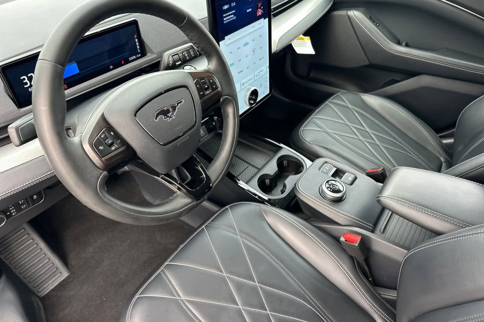 Certified 2022 Ford Mustang Mach-E Select image 12