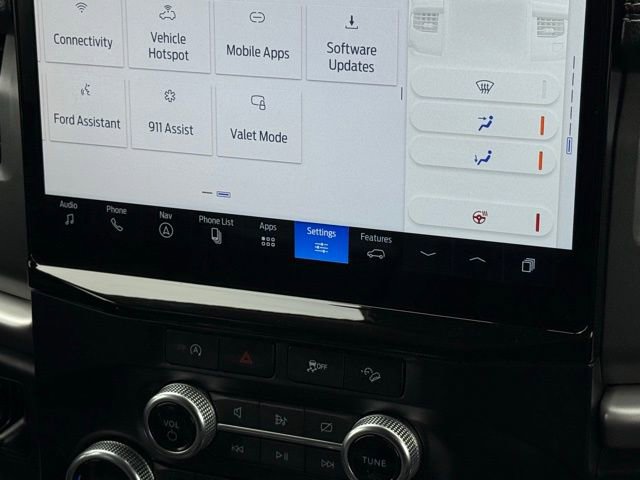 Certified 2024 Ford Expedition Max XLT image 30