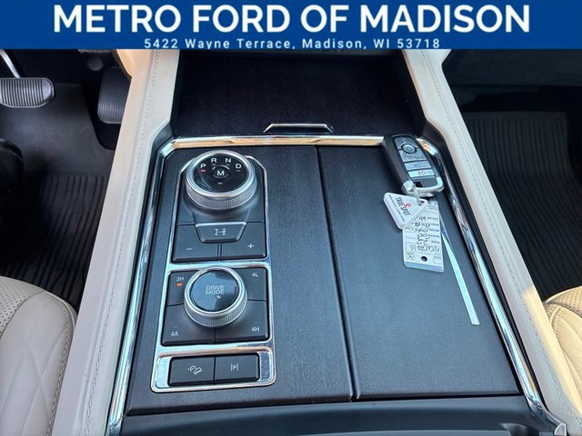 Certified 2022 Ford Expedition Platinum AWD/4WD image 17
