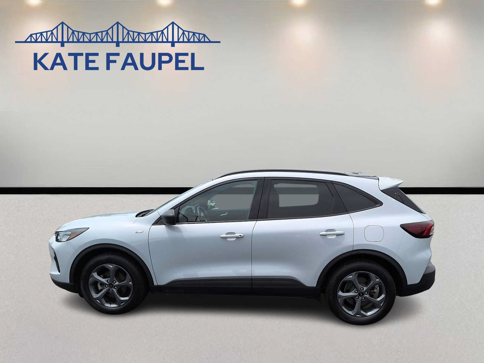 Certified 2025 Ford Escape ST-Line w/ Equipment Group 301A FWD image 4