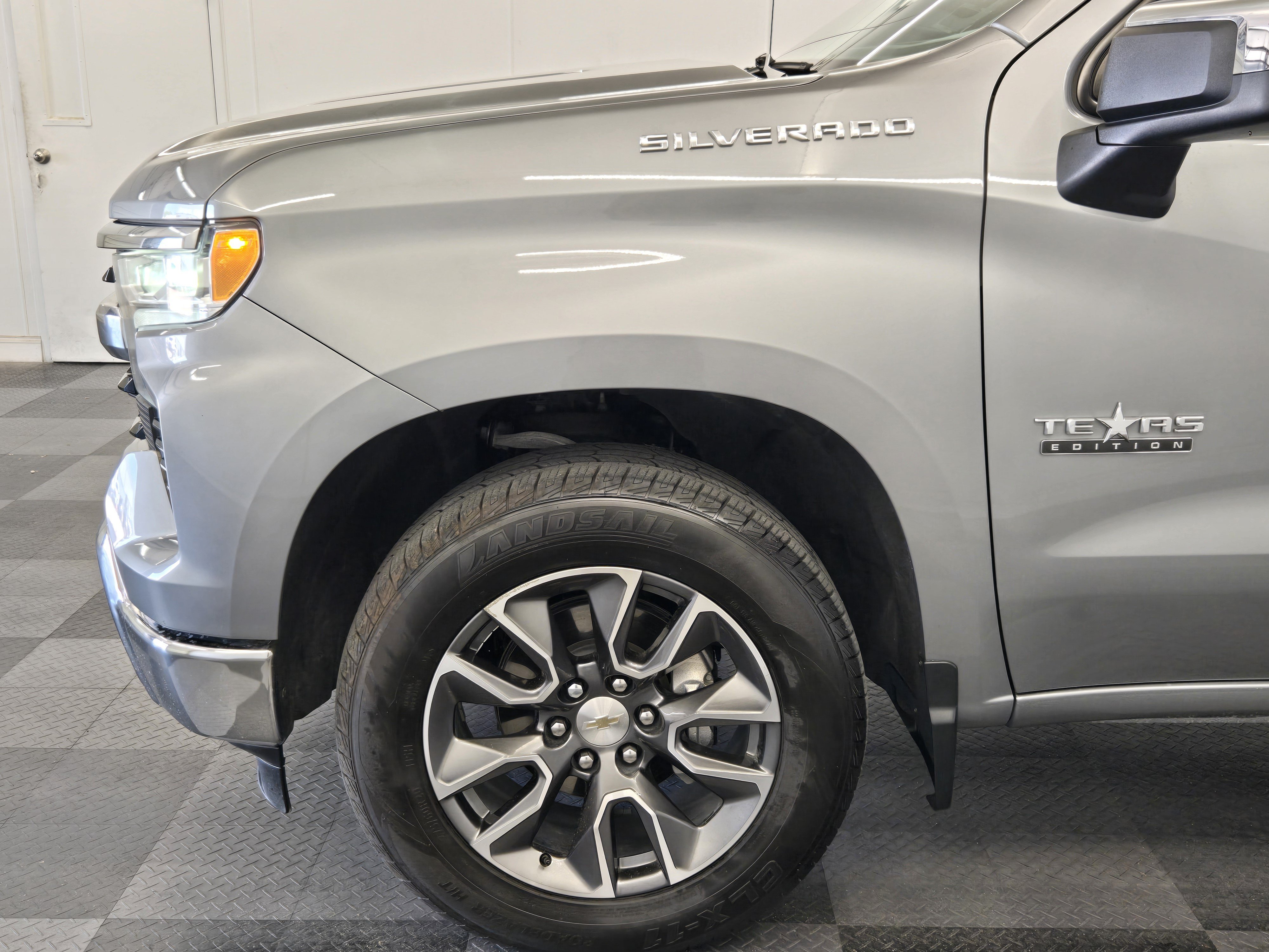 Used 2024 Chevrolet Silverado 1500 LT w/ Texas Edition Plus RWD image 9