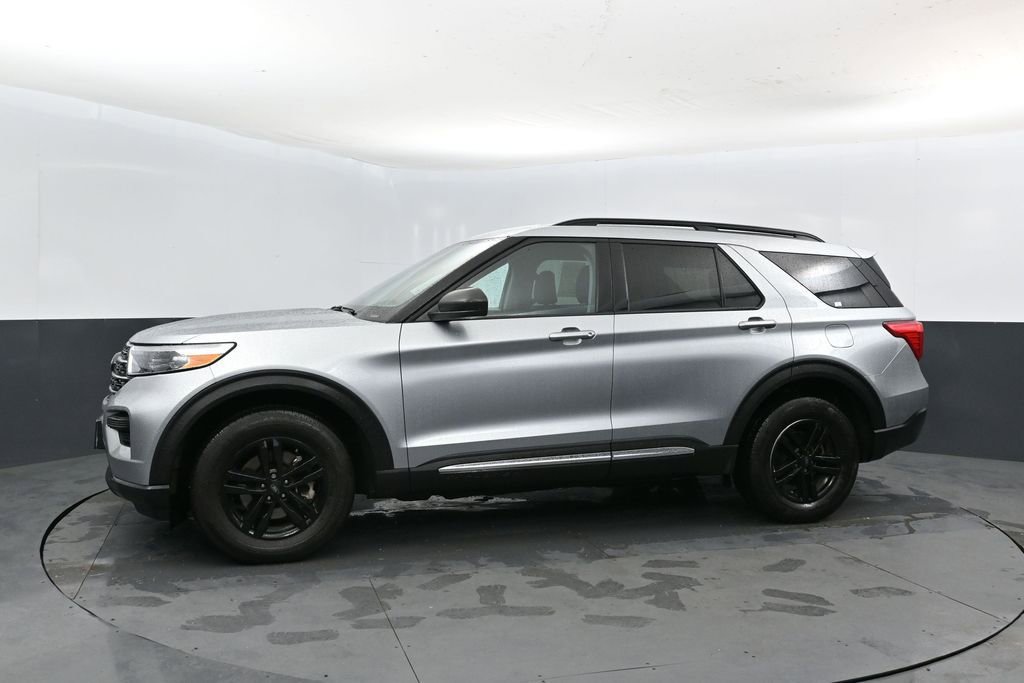 Certified 2024 Ford Explorer XLT w/ Class IV Trailer Tow Package image 7