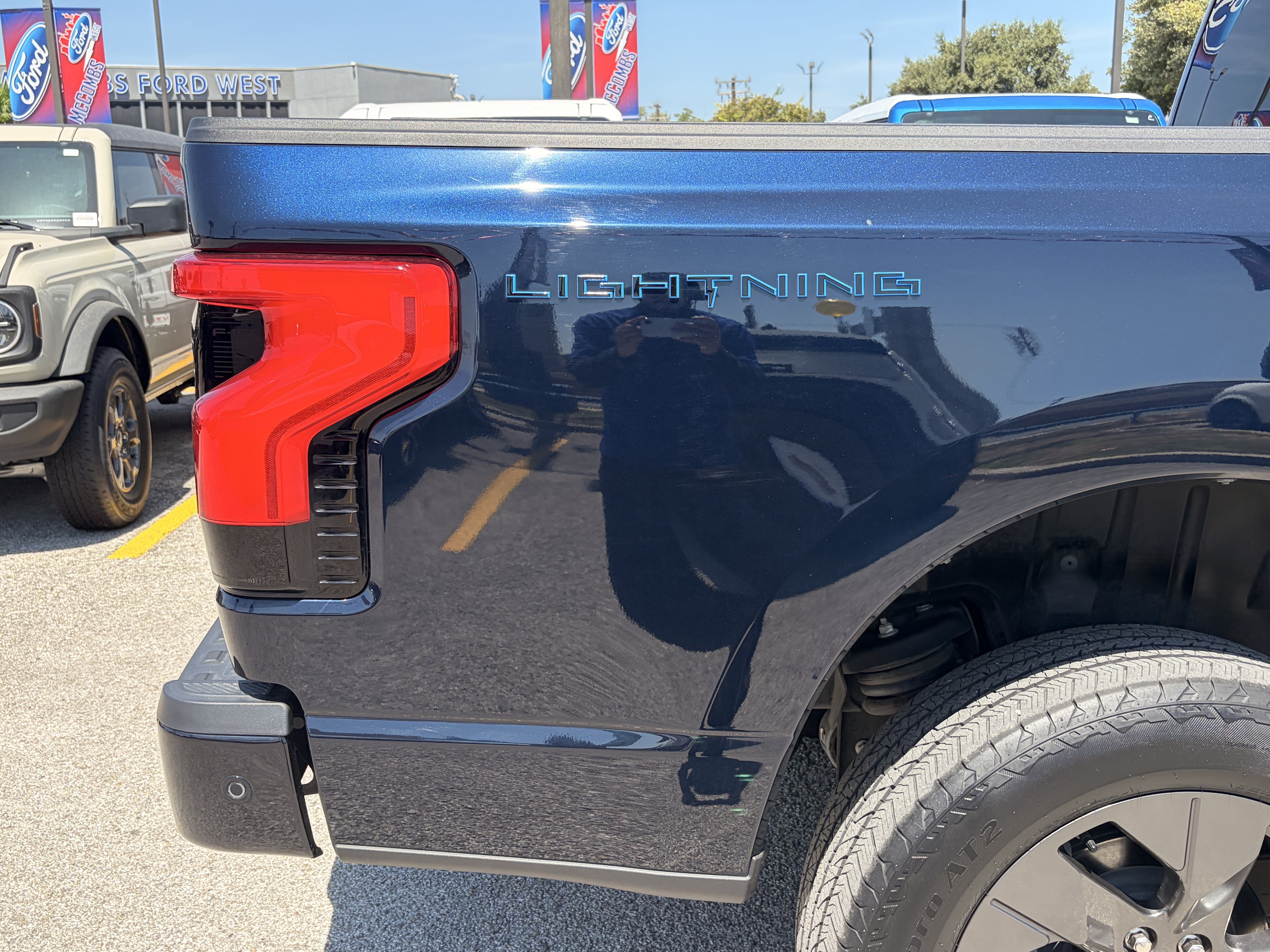 Certified 2023 Ford F150 Lightning Lariat AWD/4WD image 5