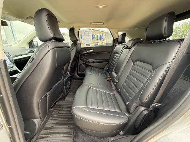 Certified 2024 Ford Edge SEL w/ Convenience Package AWD/4WD image 9