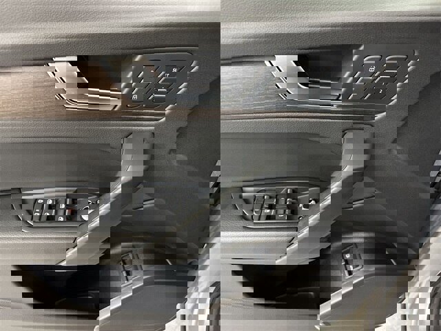 Used 2024 Audi Q5 e Premium w/ Convenience Package image 5