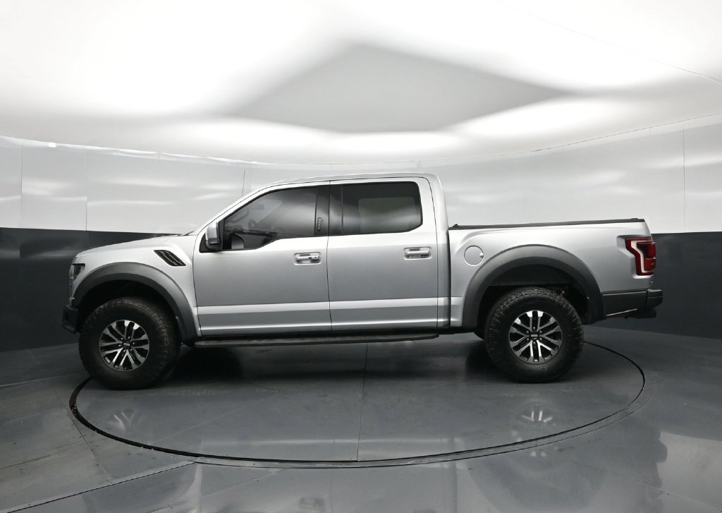 Certified 2019 Ford F150 Raptor w/ Equipment Group 802A Luxury AWD/4WD image 28