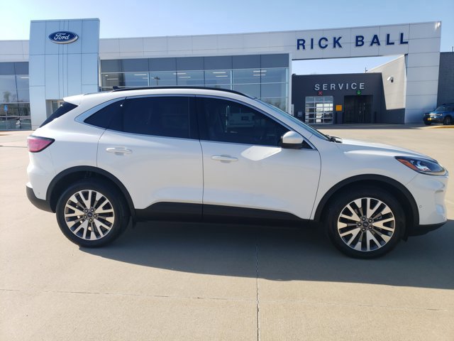 Certified 2021 Ford Escape Titanium w/ Class II Trailer Tow Package image 7