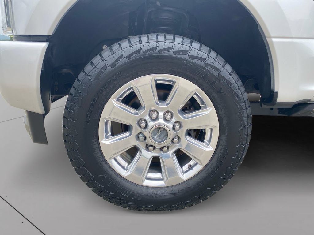 Certified 2017 Ford F250 Platinum w/ Platinum Ultimate Package AWD/4WD image 9