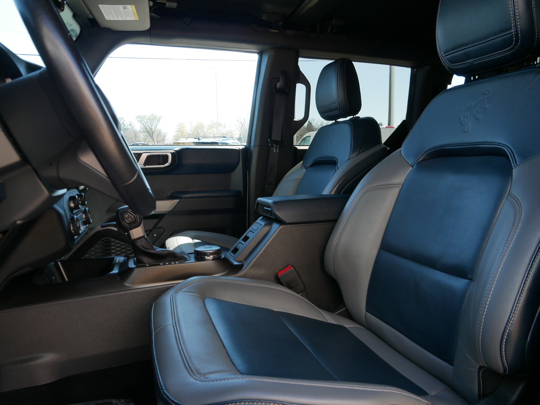 Certified 2023 Ford Bronco Outer Banks AWD/4WD image 4