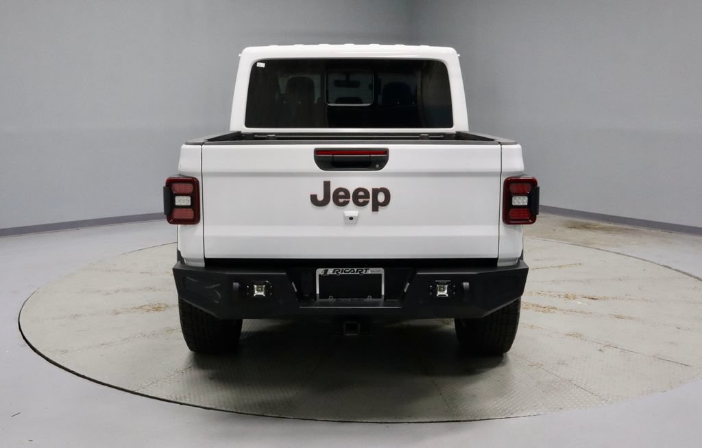 Used 2023 Jeep Gladiator Mojave w/ LED Lighting Group AWD/4WD image 10