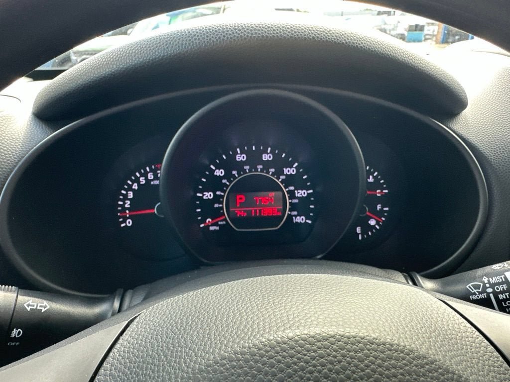 Used 2017 Kia Soul + FWD image 15