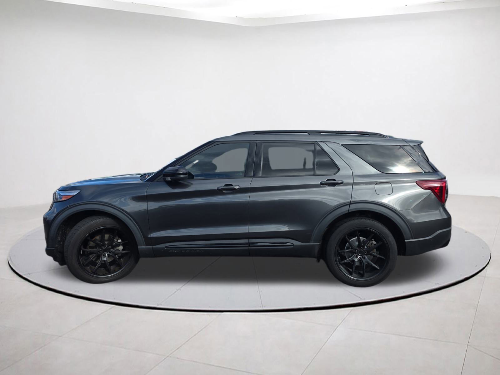 Certified 2020 Ford Explorer ST image 2