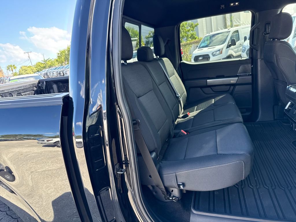 Certified 2022 Ford F150 XLT w/ Equipment Group 302A High image 28