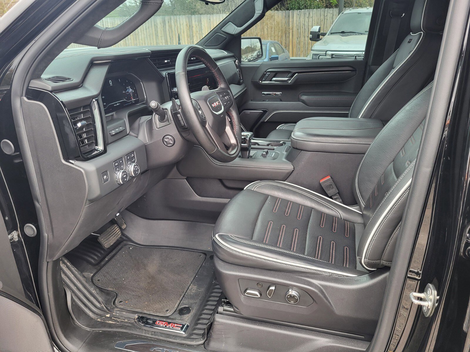 Used 2024 GMC Sierra 1500 AT4X image 20